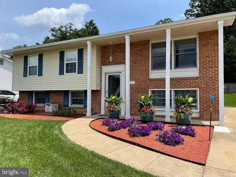500 S Lincoln Ave, Sterling, VA 20164