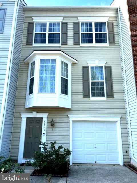 43775 Barborsville Mansion Sq, Ashburn, VA 20148