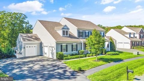 41605 Wakehurst Pl, Leesburg, VA 20176