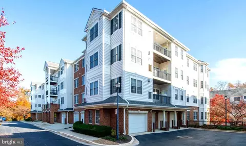 20751 Royal Palace Sq #102, Sterling, VA 20165