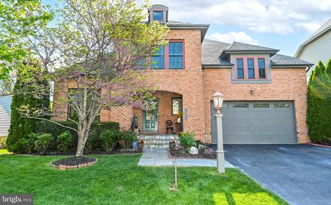 23448 Morning Walk Dr, Brambleton, VA 20148