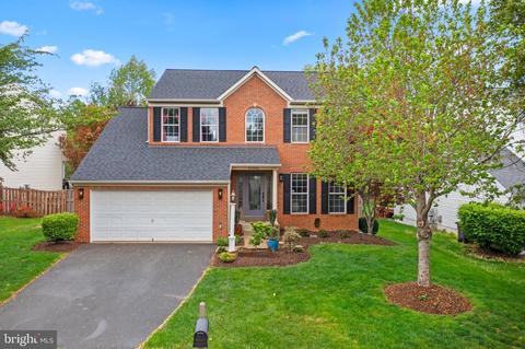 43386 Malin Ct, Ashburn, VA 20147