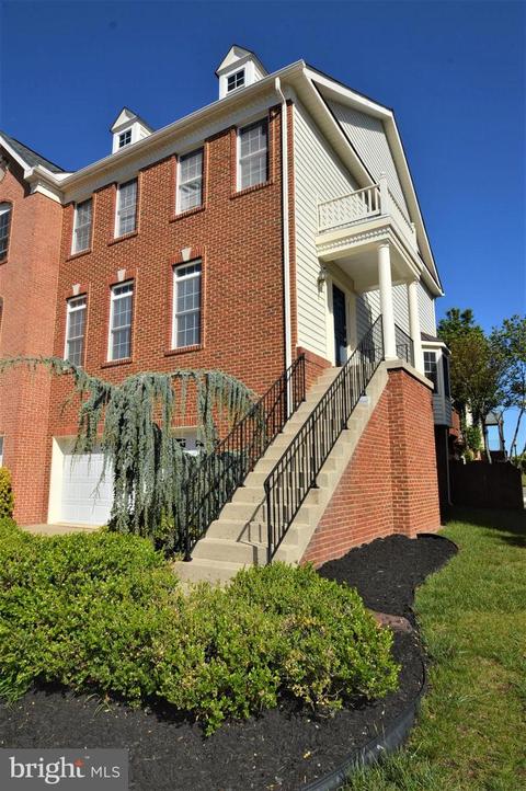 42762 Locklear Ter, Chantilly, VA 20152