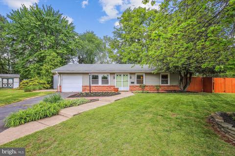 1007 W Gum Ct, Sterling, VA 20164