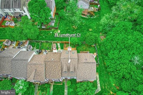 35 Lyndhurst Ct, Sterling, VA 20165