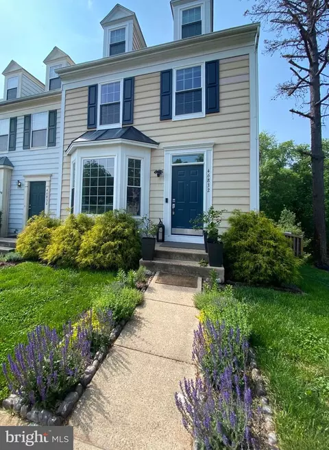 46832 Lawnes Creek Ter, Sterling, VA 20165