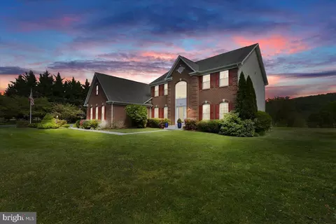 36695 Vineyard View Pl, Purcellville, VA 20132