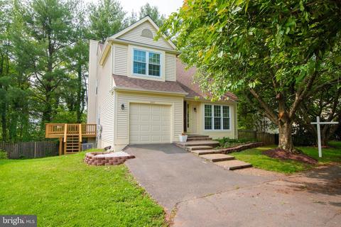 320 Deerpath Ave SW, Leesburg, VA 20175