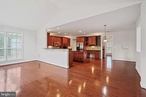 27030 Post Time Ct, Chantilly, VA 20152 photo 18