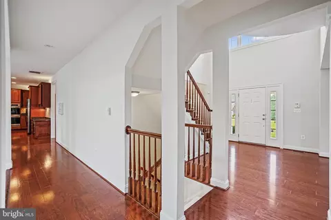 27030 Post Time Ct, Chantilly, VA 20152 photo 11