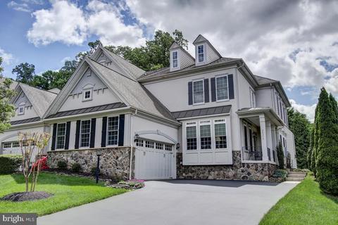 20379 Dunkirk Sq, Sterling, VA 20165