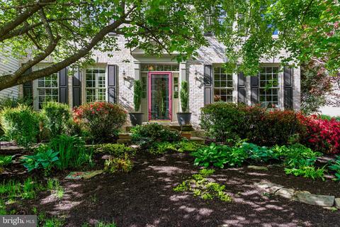 381 Clagett St SW, Leesburg, VA 20175