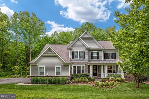 40899 Waxwing Dr, Leesburg, VA 20175