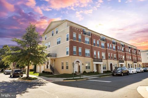 42577 Highgate Ter, Brambleton, VA 20148