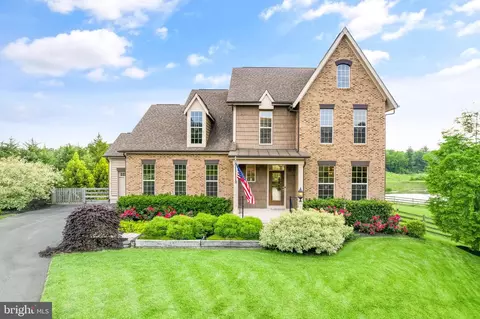 26617 Marbury Estates Dr, Chantilly, VA 20152
