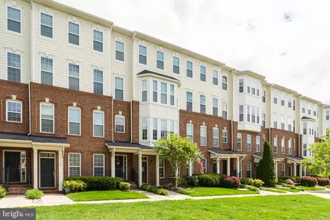 19195 Winmeade Dr, Leesburg, VA 20176