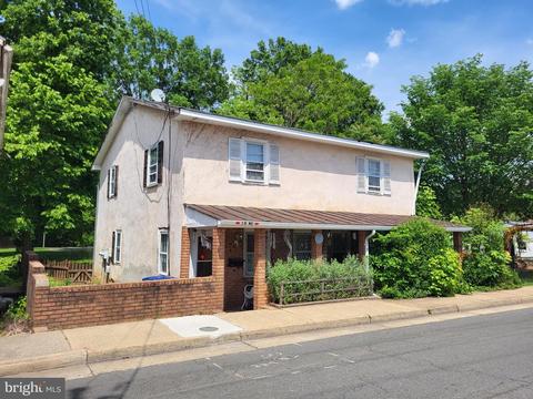18 N Street NE, Leesburg, VA 20176