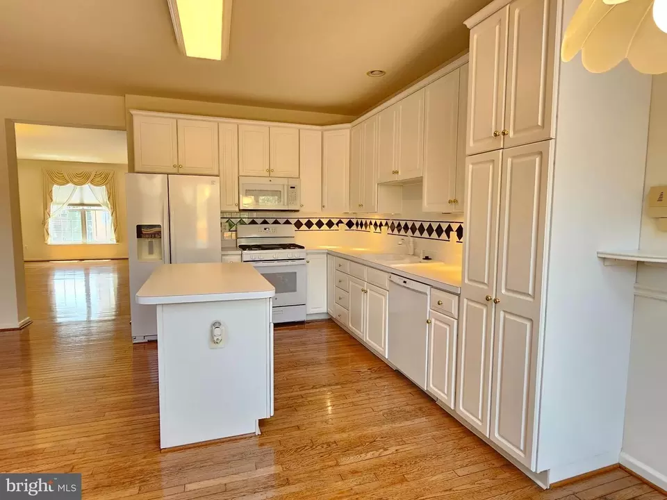  43772 Clemens Ter, Ashburn, VA 20147 photo 7