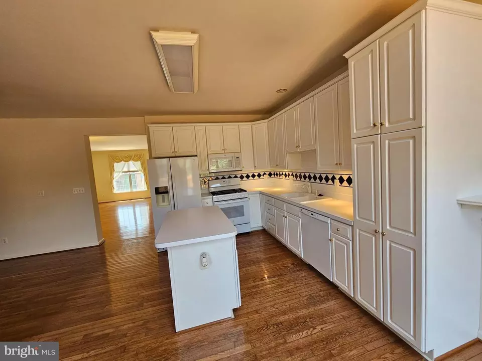  43772 Clemens Ter, Ashburn, VA 20147 photo 13