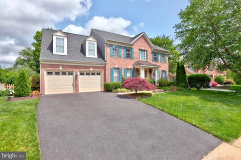504 Niven Ct SW, Leesburg, VA 20175