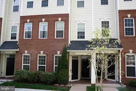 19420 Newton Pass Sq, Leesburg, VA 20176