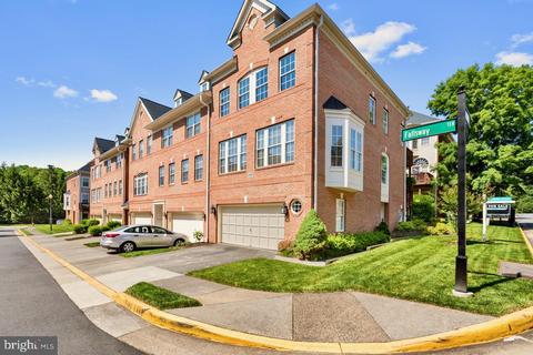 20361 Fallsway Ter, Sterling, VA 20165