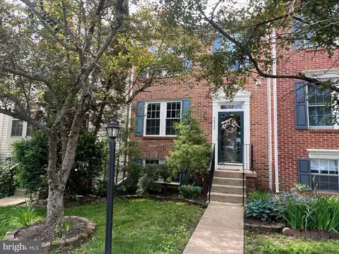 44945 Bourne Ter, Ashburn, VA 20147