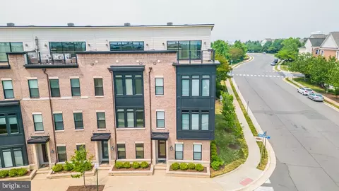22871 Ember Brook Cir, Brambleton, VA 20148