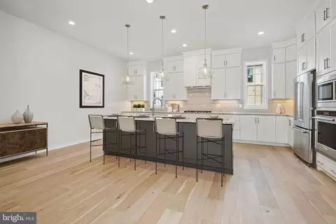 43911 Evelyn Path Ter, Ashburn, VA 20147