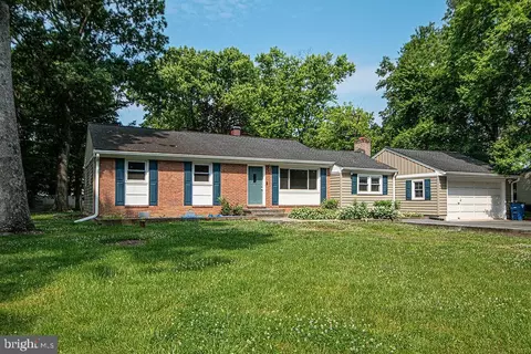 20203 Dairy Ln, Sterling, VA 20165