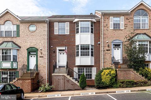 21105 Twinridge Sq, Sterling, VA 20164