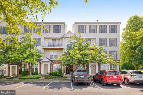 46994 Courtyard Sq #301, Sterling, VA 20164