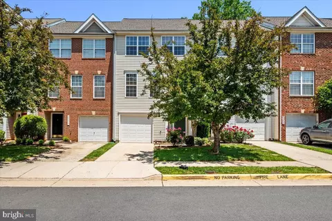 20493 Blue Heron Ter, Sterling, VA 20165