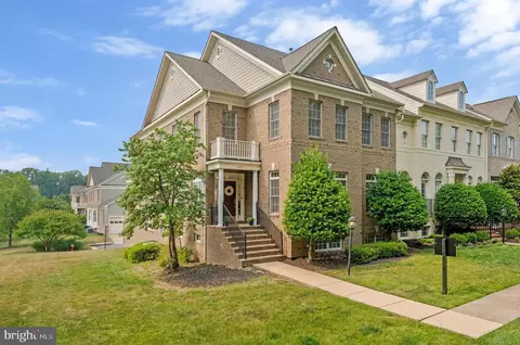 43513 Stargell Ter, Leesburg, VA 20176