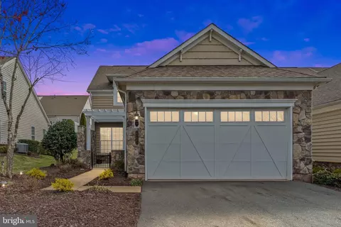 20462 Valley Falls Sq, Ashburn, VA 20147
