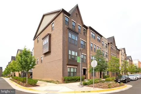 45116 Kincora Dr, Sterling, VA 20166
