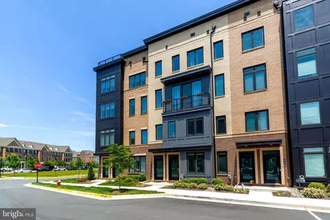 23524 Neersville Corner Ter, Ashburn, VA 20148