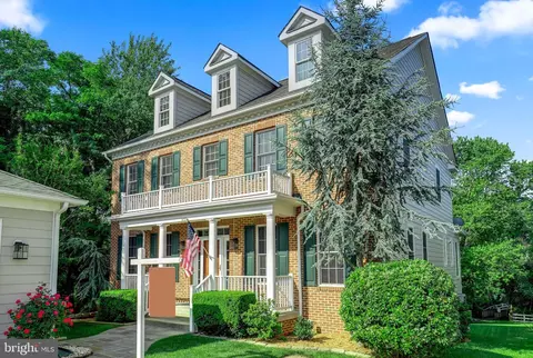 129 Amalfi Ct, Purcellville, VA 20132