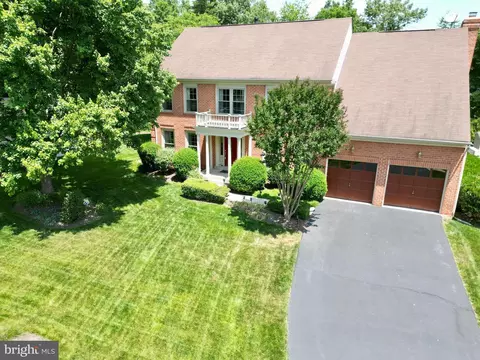 20302 Mustoe Pl, Ashburn, VA 20147