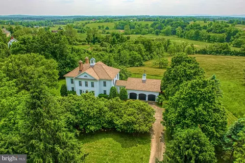 15203 Clover Hill Rd, Waterford, VA 20197
