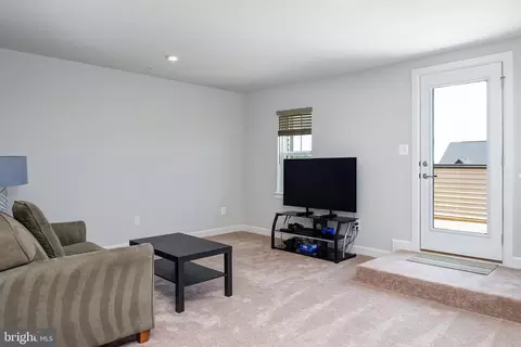 22170 Maple Tree Ter, Ashburn, VA 20148 photo 24