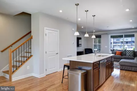22170 Maple Tree Ter, Ashburn, VA 20148 photo 8