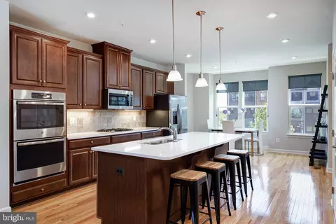 22170 Maple Tree Ter, Ashburn, VA 20148 photo 9