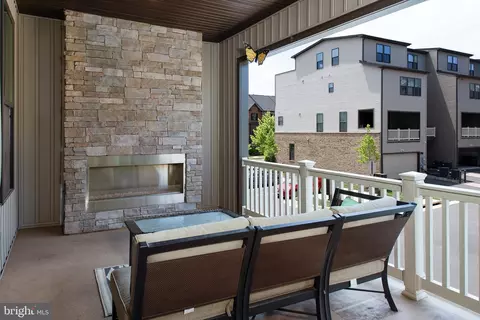 22170 Maple Tree Ter, Ashburn, VA 20148 photo 3