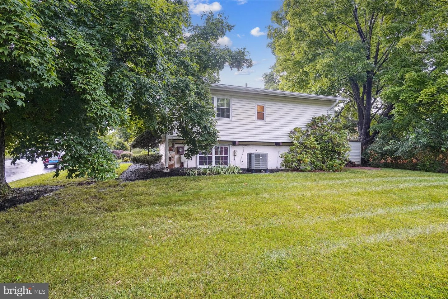 1 Wrightwood Pl, Sterling, VA 20164 photo 4