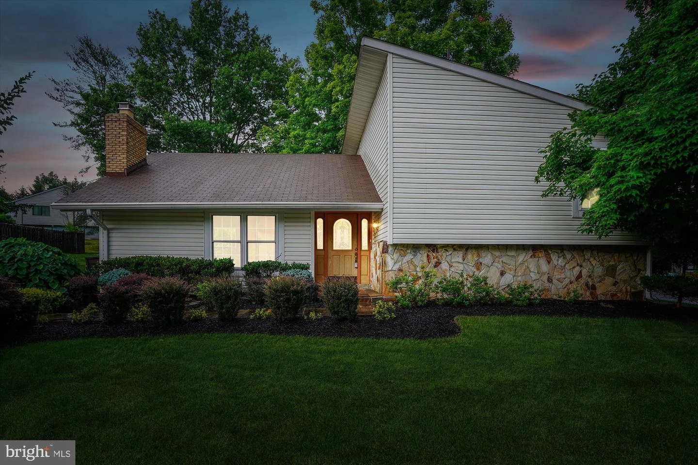 1 Wrightwood Pl, Sterling, VA 20164 photo 3