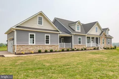 38446 Householder Rd, Lovettsville, VA 20180