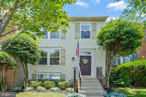 132 Shirley Sq SE, Leesburg, VA 20175