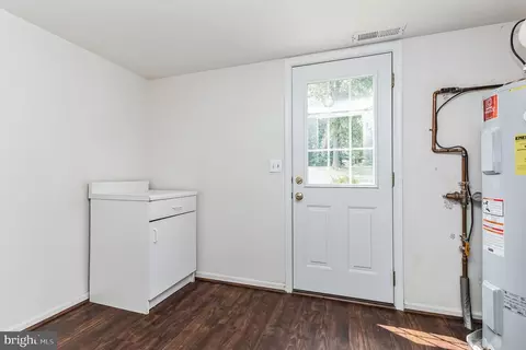 115 Peyton Rd, Sterling, VA 20165 photo 15