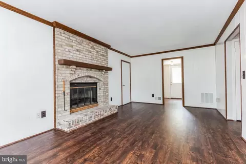 115 Peyton Rd, Sterling, VA 20165 photo 13